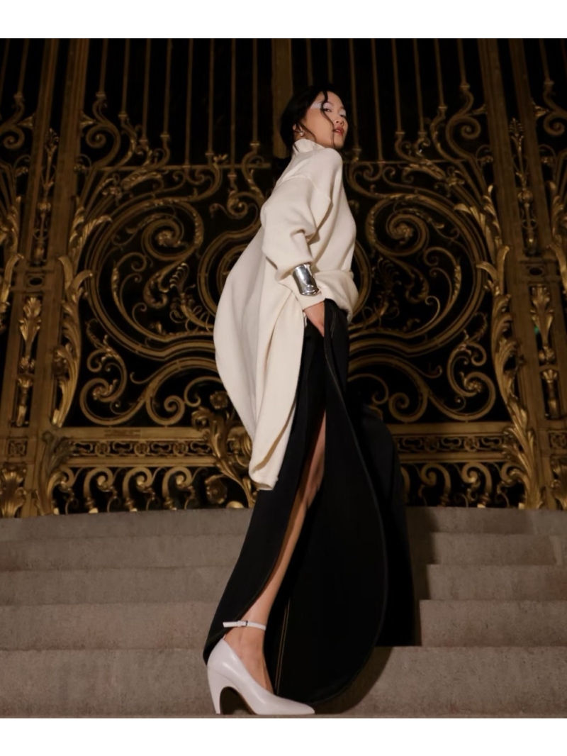 Alaia Asymmetrical Wool Knit Tunic - High Neck Sleeveless Dress in Cream