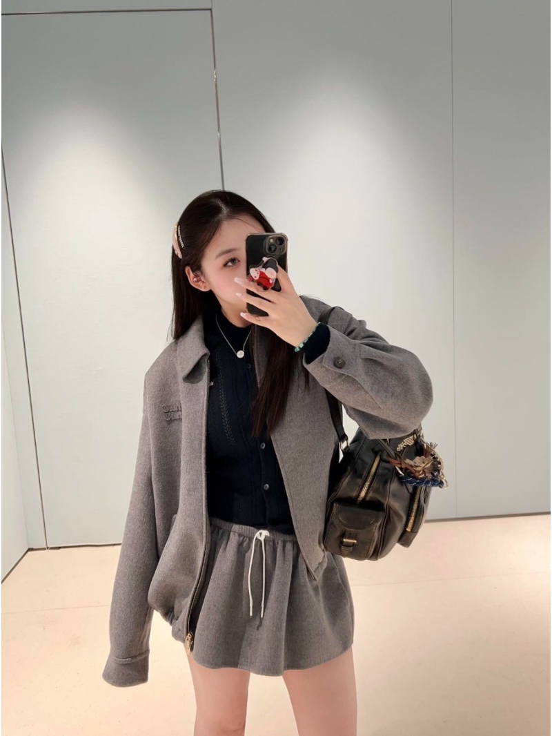 Miu Miu Grey Wool-Blend Drawstring A-Line Skirts – Limited Edition Artisan Crafted with Adjustable Waist and Subtle Branding