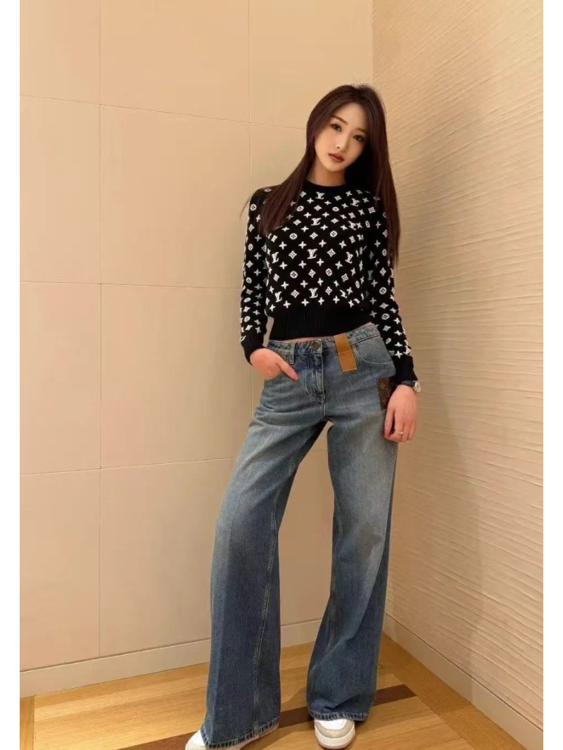 Louis Vuitton Monogram 3D Embroidered Cashmere Wool Sweater in Black/White