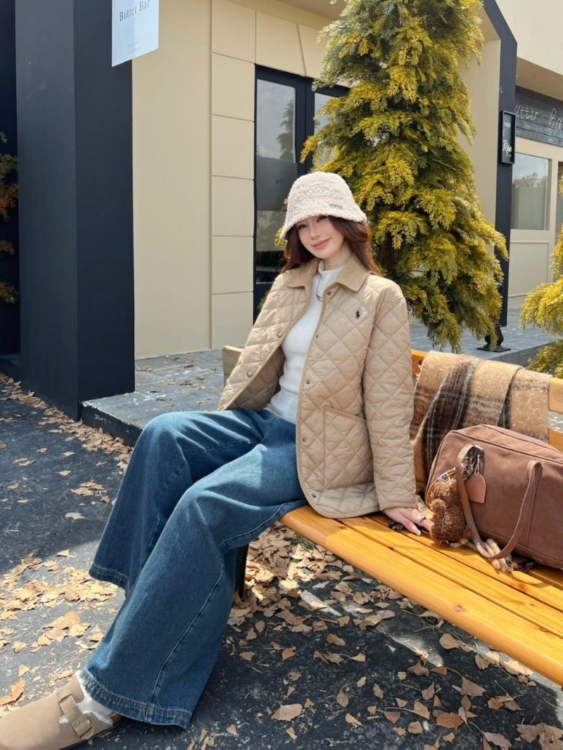 Ralph Lauren Quilted Mid-Length Jacket in Beige | Diamond Stitch Design | Corduroy Collar | Relaxed Fit