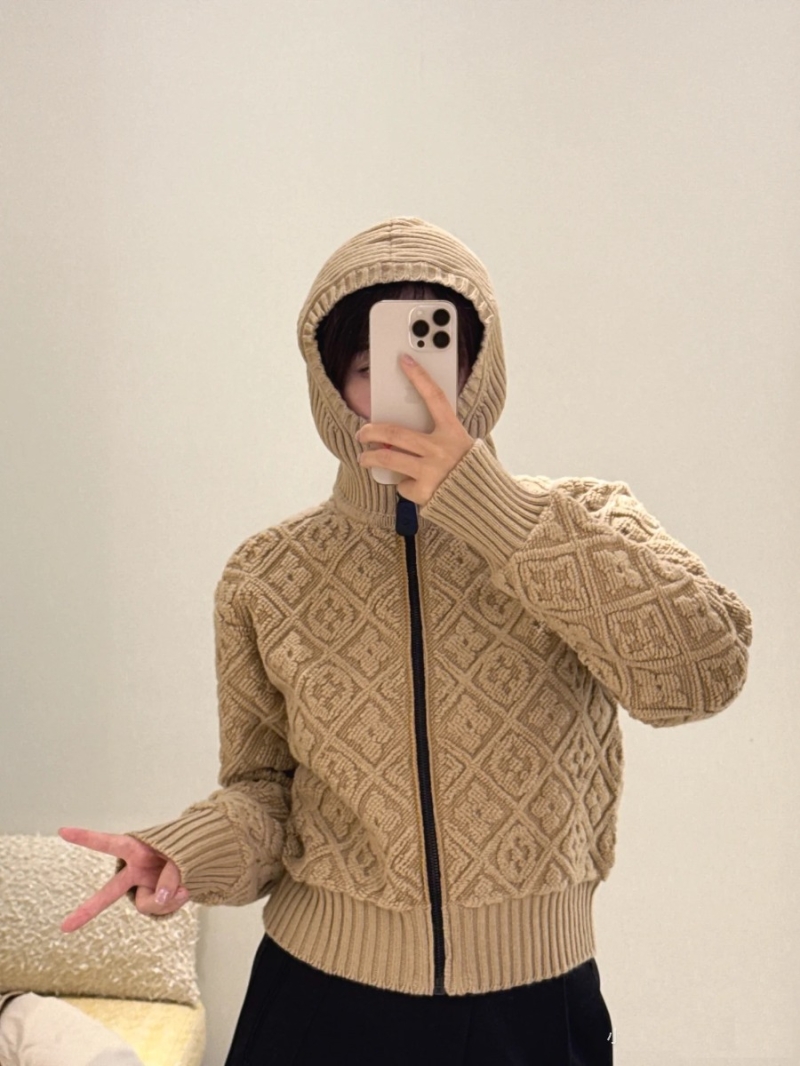 Louis Vuitton LV Ski Collection Limited Edition Beige Monogram Jacquard Cashmere Hooded Jacket