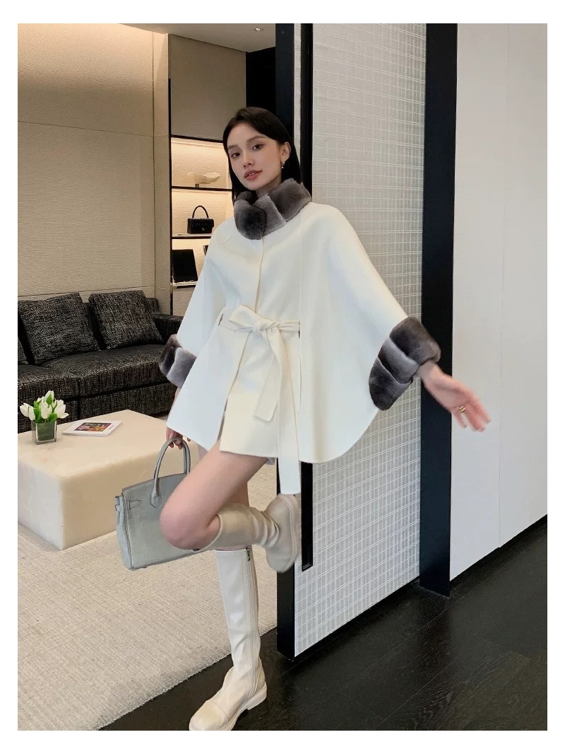 Loro Piana Sumptuous Cashmere and Wool Double-Faced Cape Coat with Natural Fur Trim in Ivory