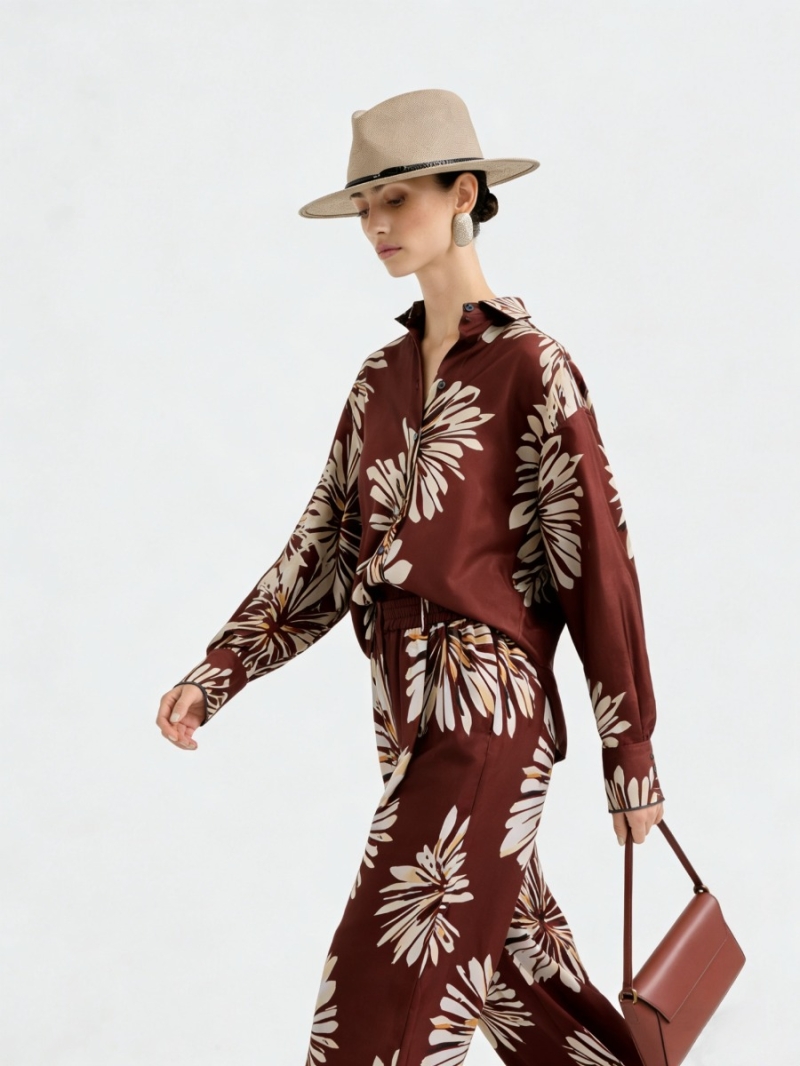 Brunello Cucinelli 100% Mulberry Silk Monili-Trimmed Floral Resort Shirt in Burgundy