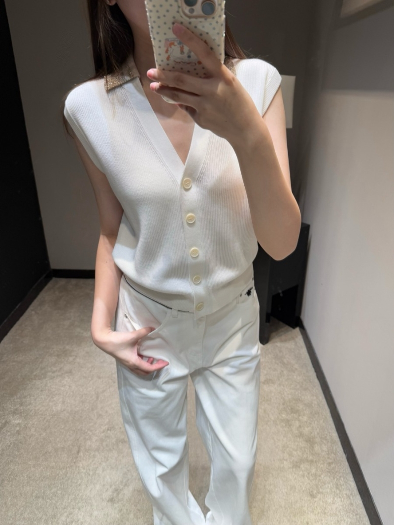 Brunello Cucinelli Embellished Rib-Knit Button-Down Vest in Off-White and Champagne Gold