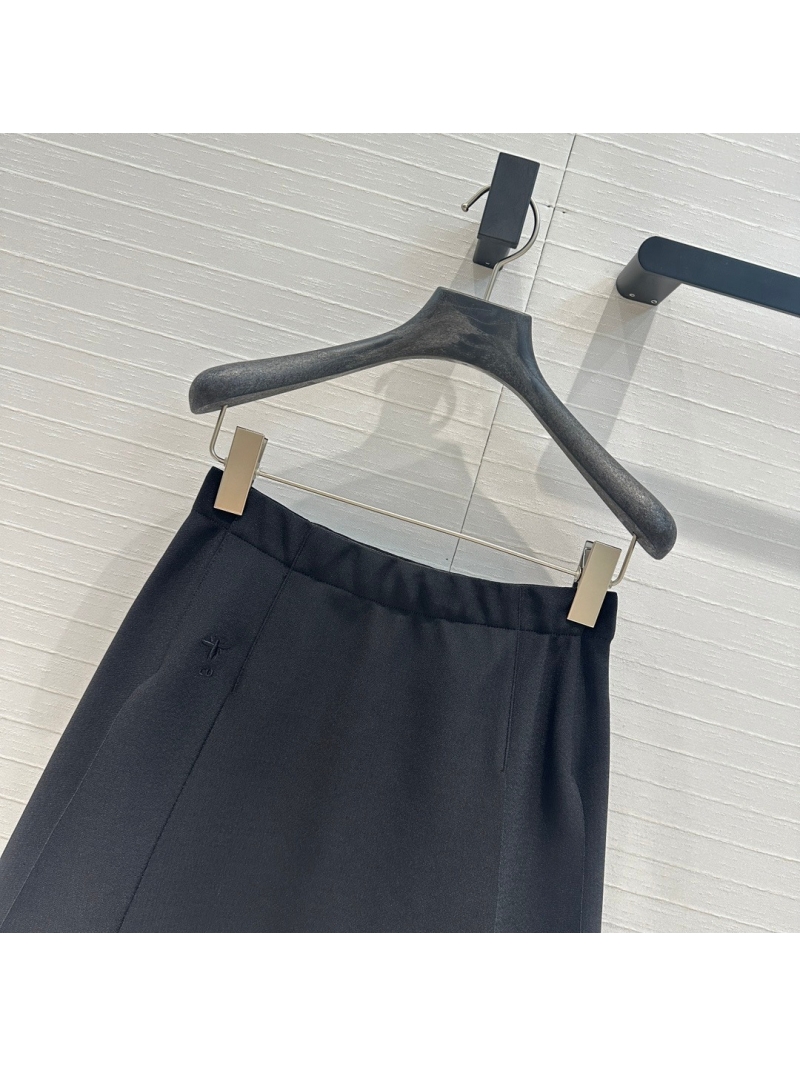 Dior 24 Early Autumn Collection Elegant A-line Split Skirt - Black