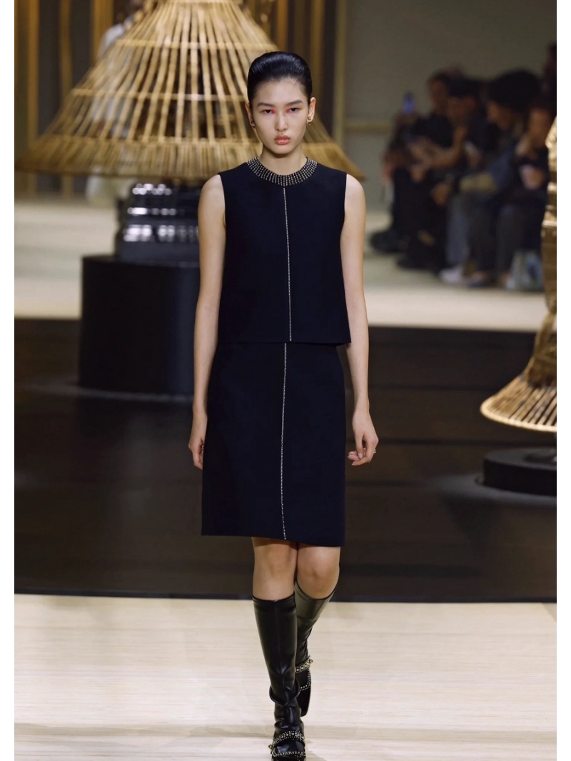 Dior 24 Early Autumn Collection Elegant Silk Wool Set. Black