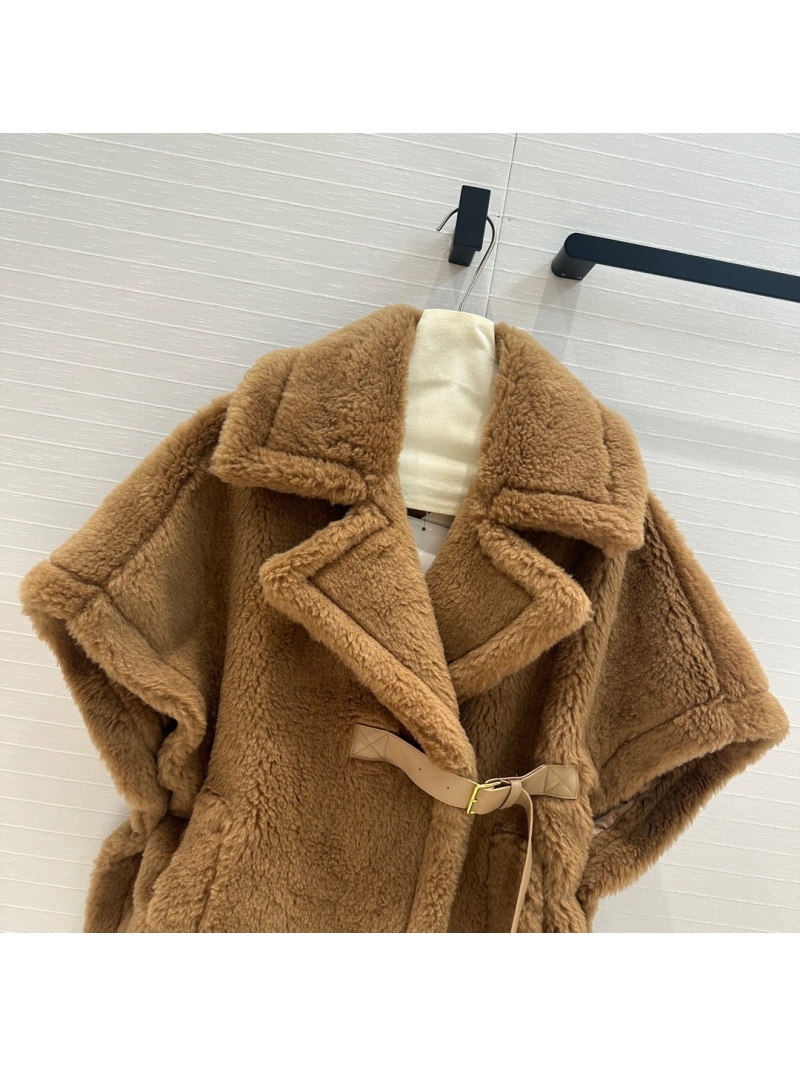 Max Mara Fall/Winter Collection Teddy Alpaca Cape Coat - Camel