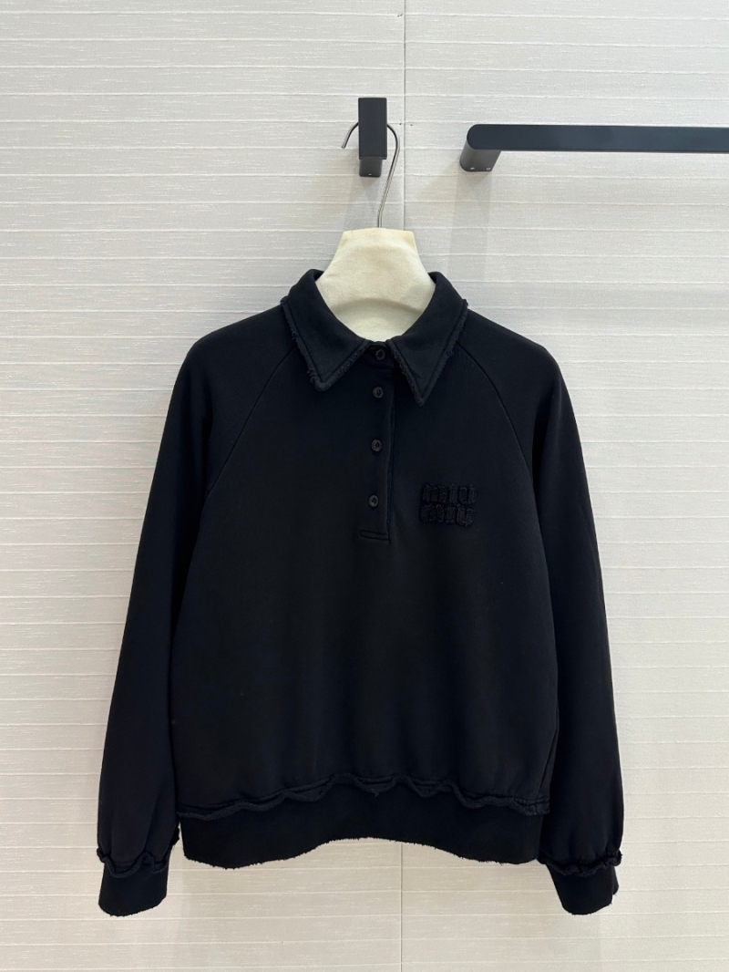Miu Miu 24 SS Collection Stylish Polo Sweatshirt Set. Colour 2
