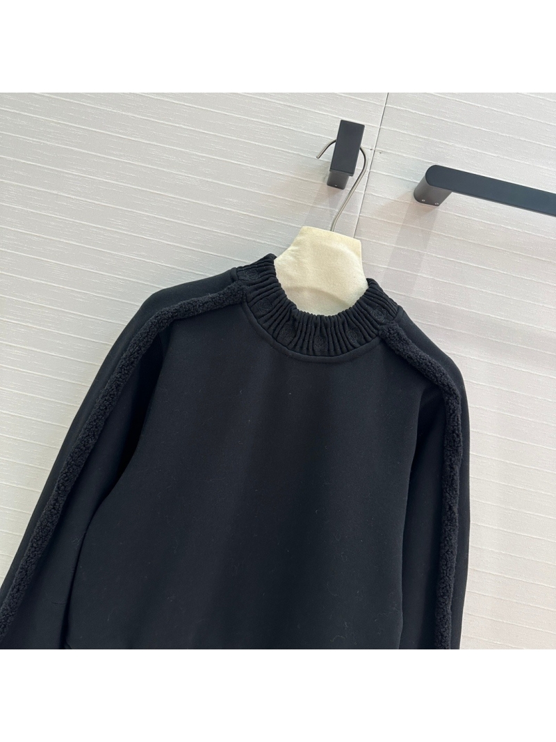 Chanel 2024N Coco Ski Collection Shearling-Trimmed Pullover Sweatshirt. Black