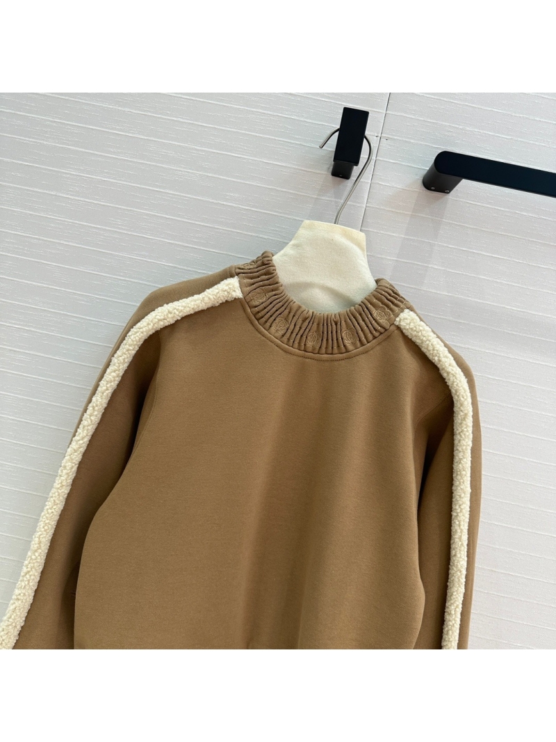 Chanel 2024N Coco Ski Collection Shearling-Trimmed Pullover Sweatshirt. Brown