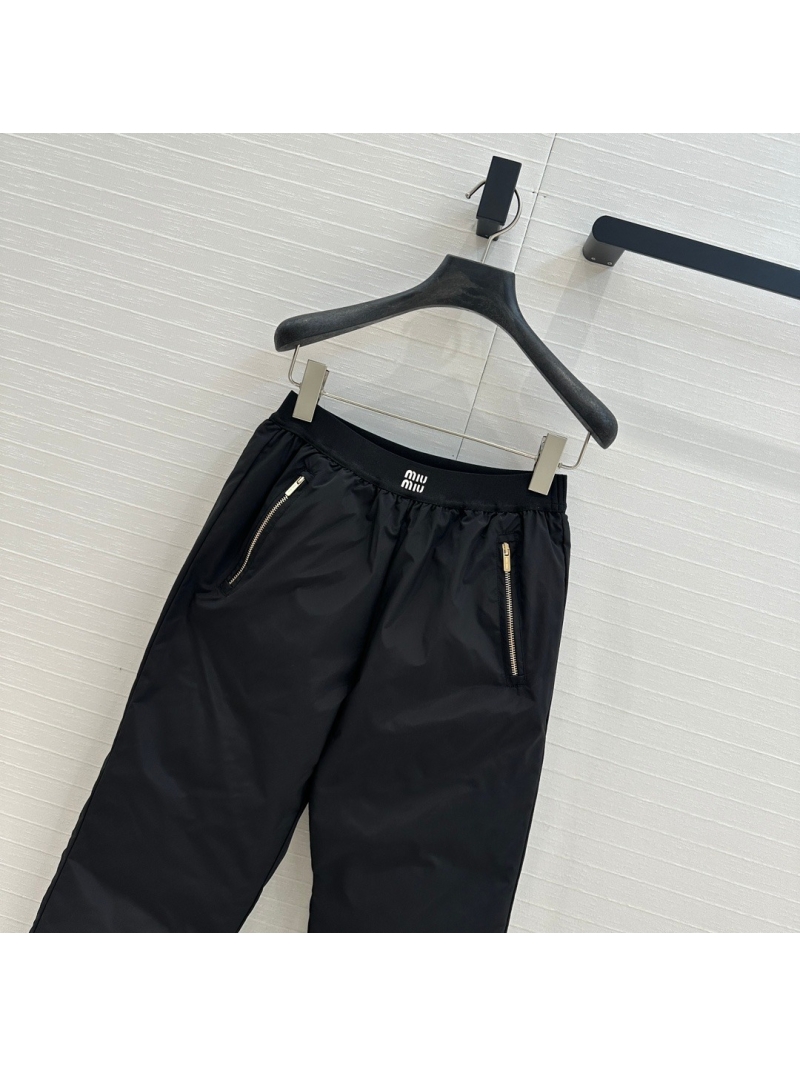 Miu Miu 24 Autumn/Winter Collection Stylish & Warm Down-Padded Sports Casual Pants - Black