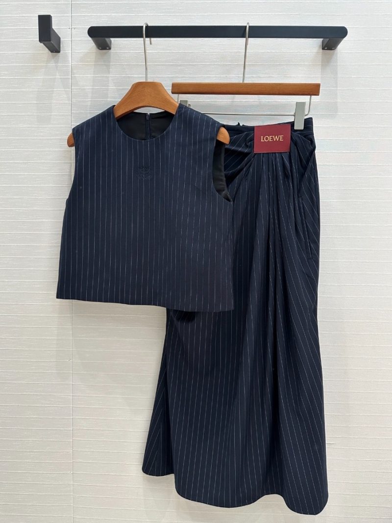 Loewe Early Spring Elegant Pleated Skirt Navy Pinstripe