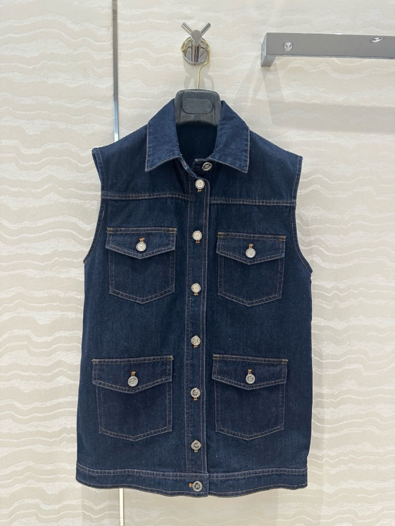Chanel CC Denim Utility Vest – Chic and Versatile