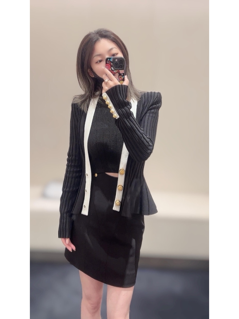 Balmain Luxury Slim fit Knit Cardigan