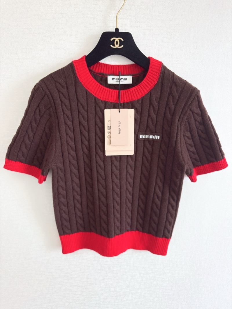 MIU MIU Red and Brown Cable Knit Short Sleeve Sweater, Luxury Wool Blend, Embroidered Logo, Fitted