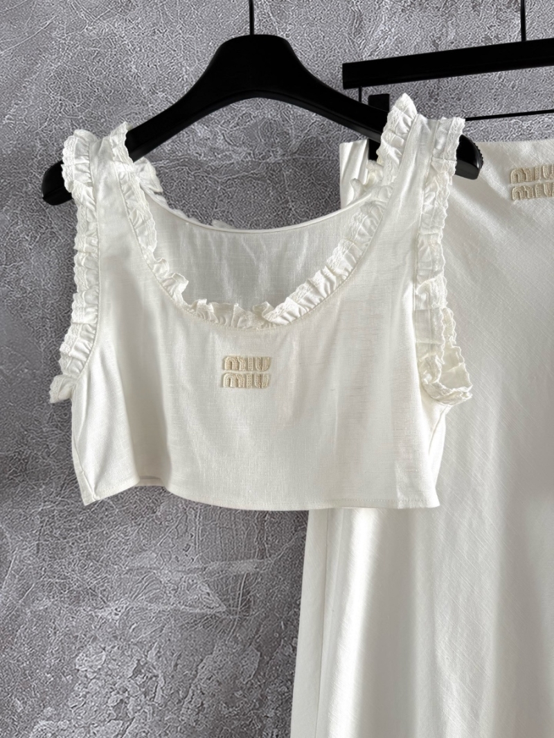 Miu Miu Ruffled Embroidered Linen-Cotton Top – Ethereal Elegance
