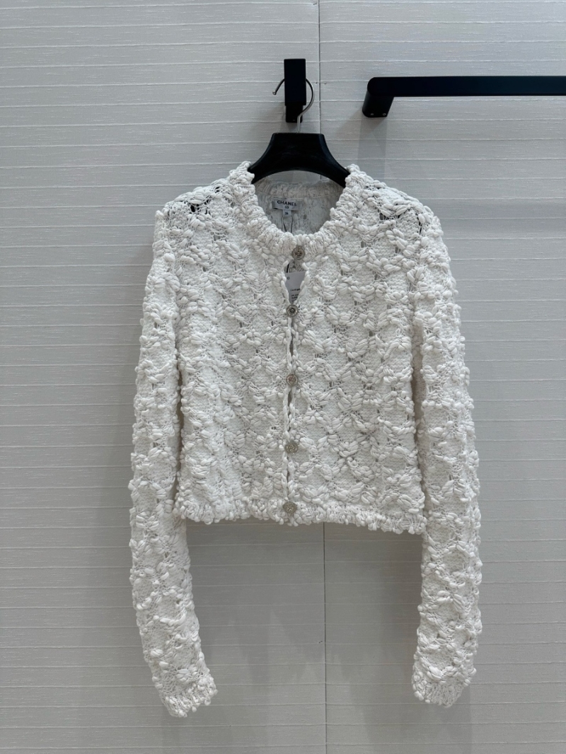 Chanel 25P Coco Girl Round Neck Cardigan with Handcrafted Crochet Diamond Pattern Limited Edition White