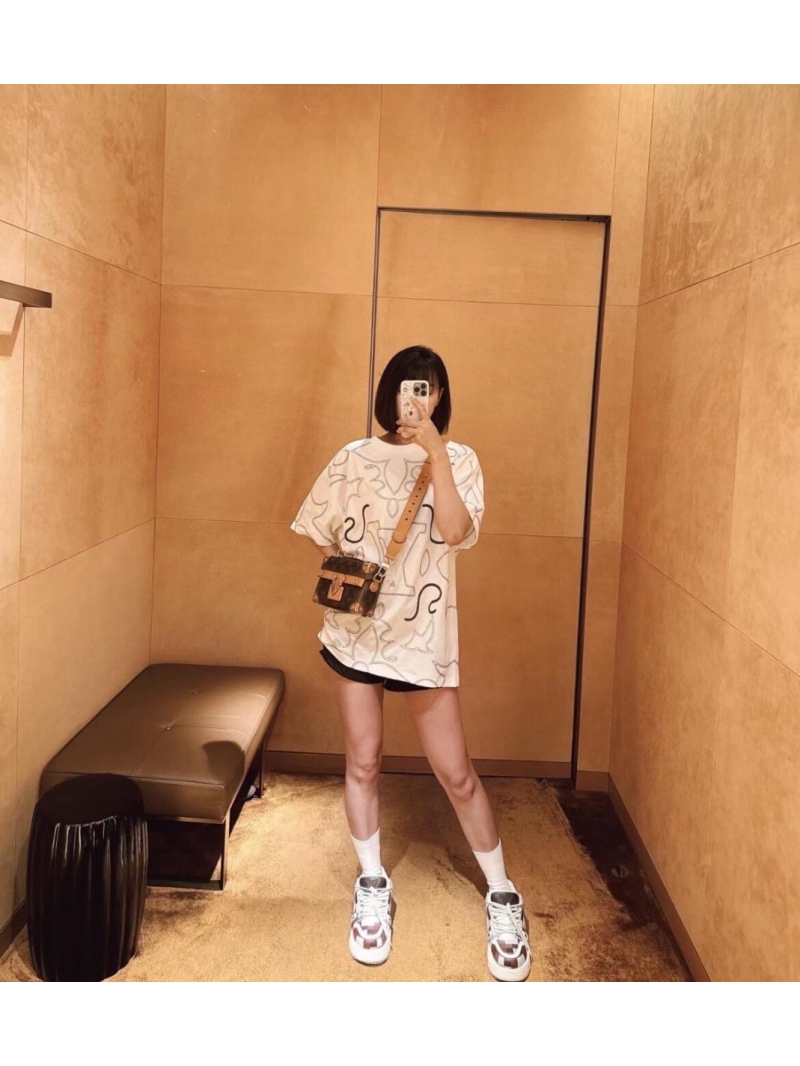 Louis Vuitton LV "Boot Stitch Embroidery" Short-Sleeve T-Shirt