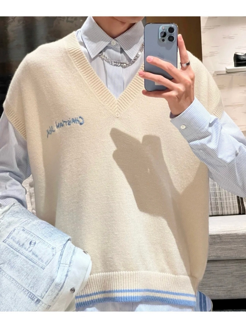 DIOR New Release. Embroidered Knit Vest Sweater (Ivory)