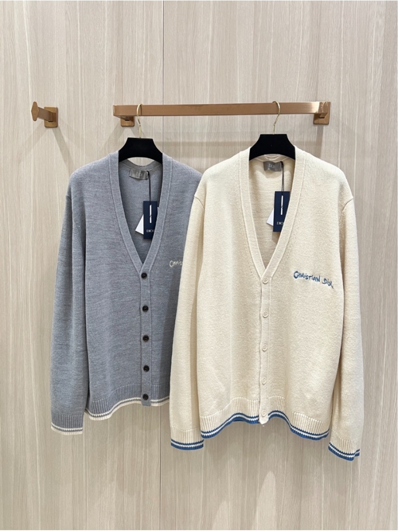 Dior New Arrival: CD Two-Tone Logo Wool Cardigan Creme