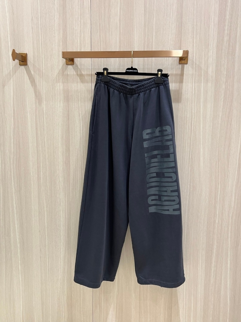 Balenciaga 24 FW Collection Distressed Letter Jogger Pants in Charcoal Grey