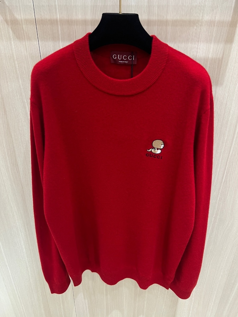 Gucci New Year Red Heart Animal Wool Sweater.