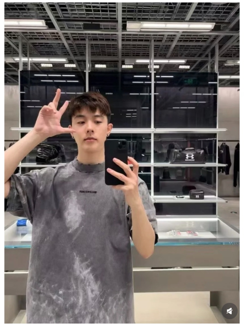 Balenciaga New Release Artistic Splash Graffiti Short-Sleeve Top Multicolor