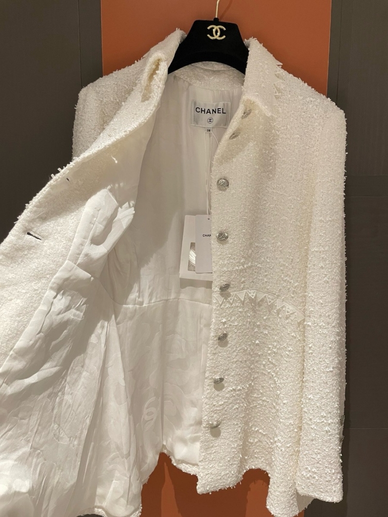 Chanel 24S Limited Edition Elegant White Sequin Tweed Jacket Silk Camellia Lining
