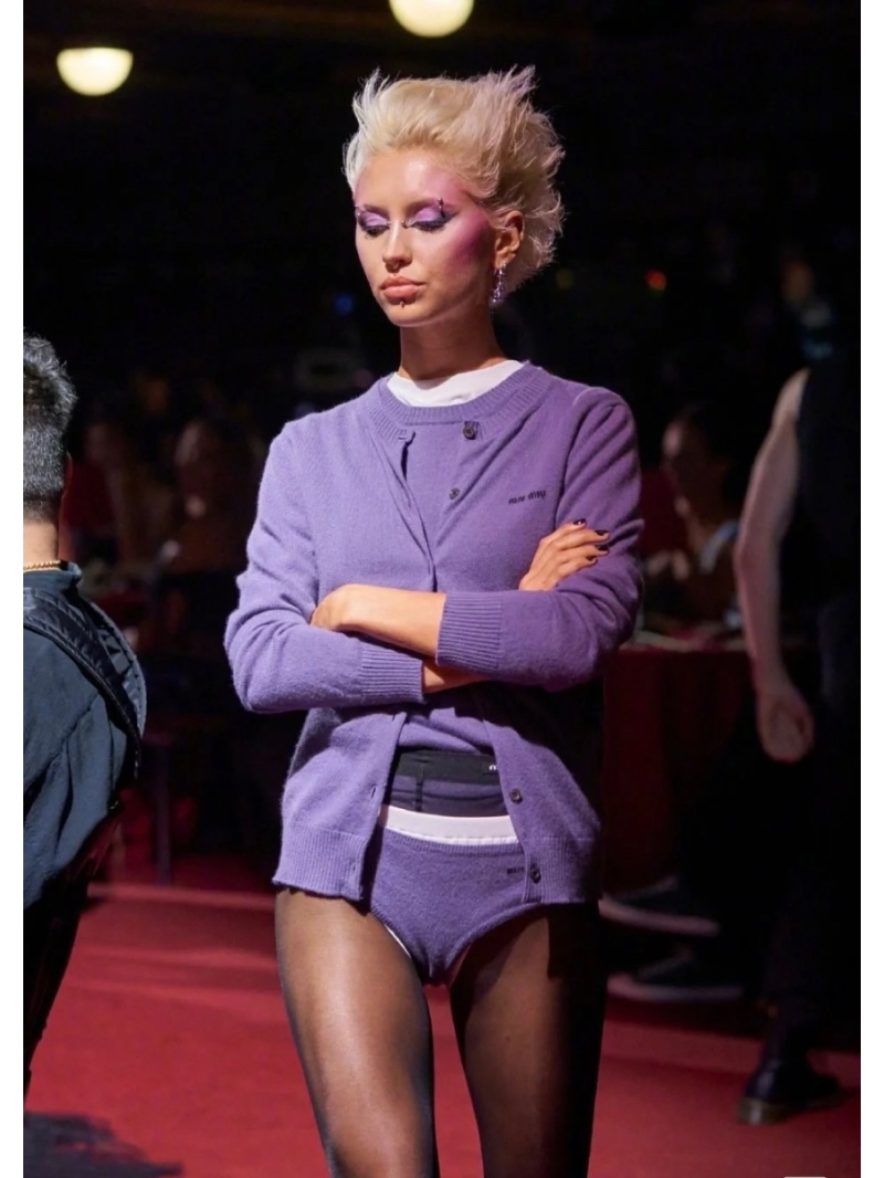 Miu Miu Early Fall New Collection Stylish Color-Block Letter Cashmere Cardigan Purple