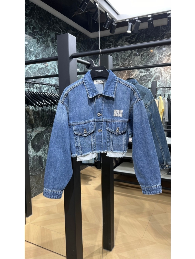 Miu Miu 24 Fall/Winter Collection Embellished Logo Cropped Denim Jacket - Washed Blue