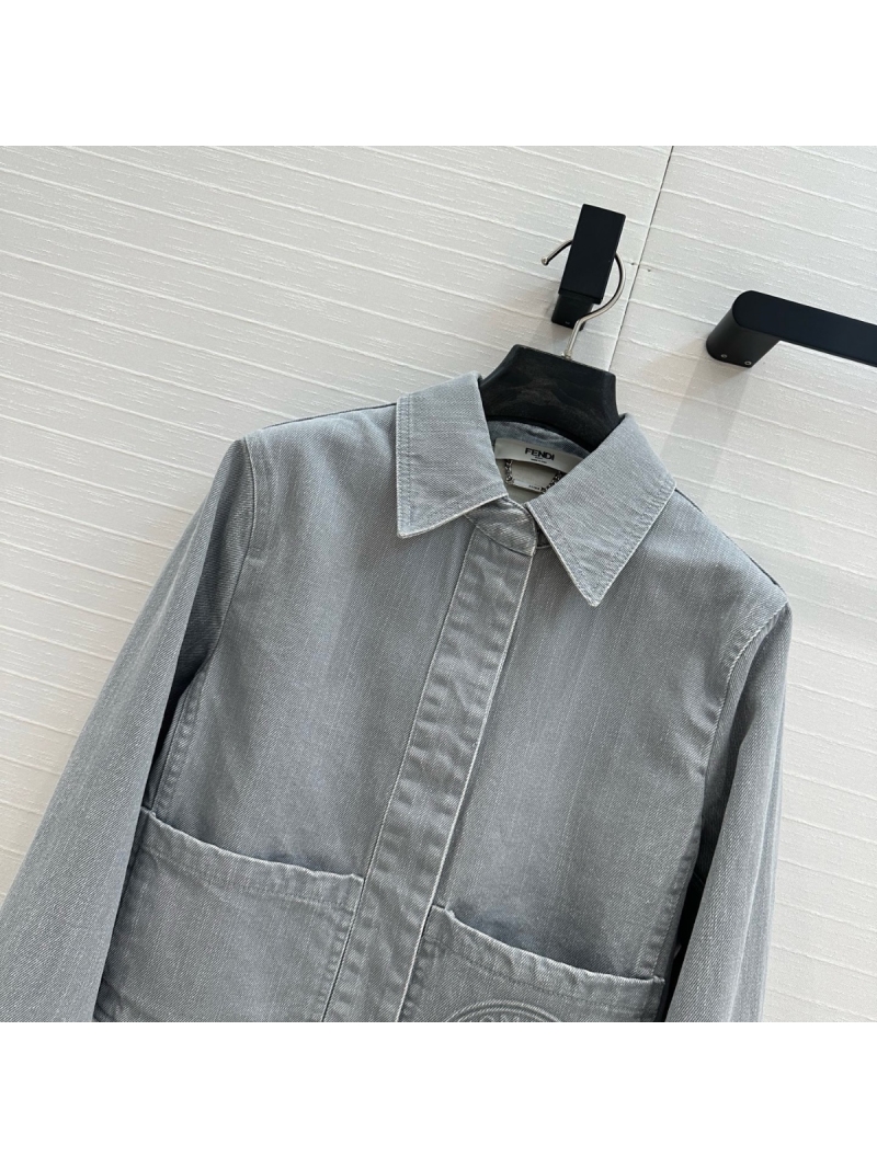 Fendi 2025 Spring/Summer Haze Blue Washed Denim Jacket with Embossed Logo