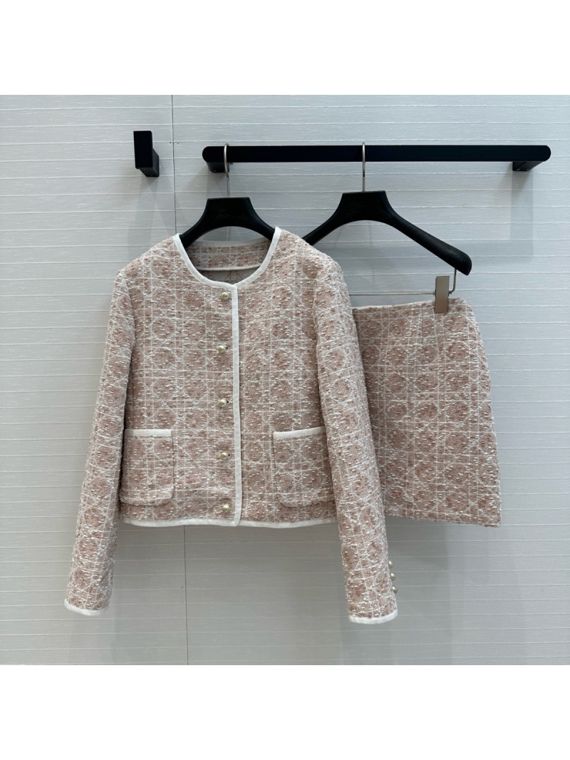 Dior Miss Dior Spring/Summer 2025 Soft Pink Tweed Quilted Cannage Jacket with Silk Lining – Limited Edition