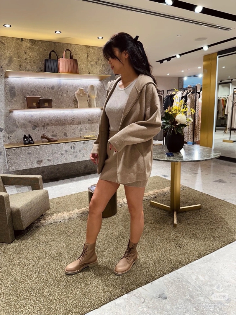 MaxMara 2025 Early Spring Casual Sport Set - Hoodie and Skirt Ensemble