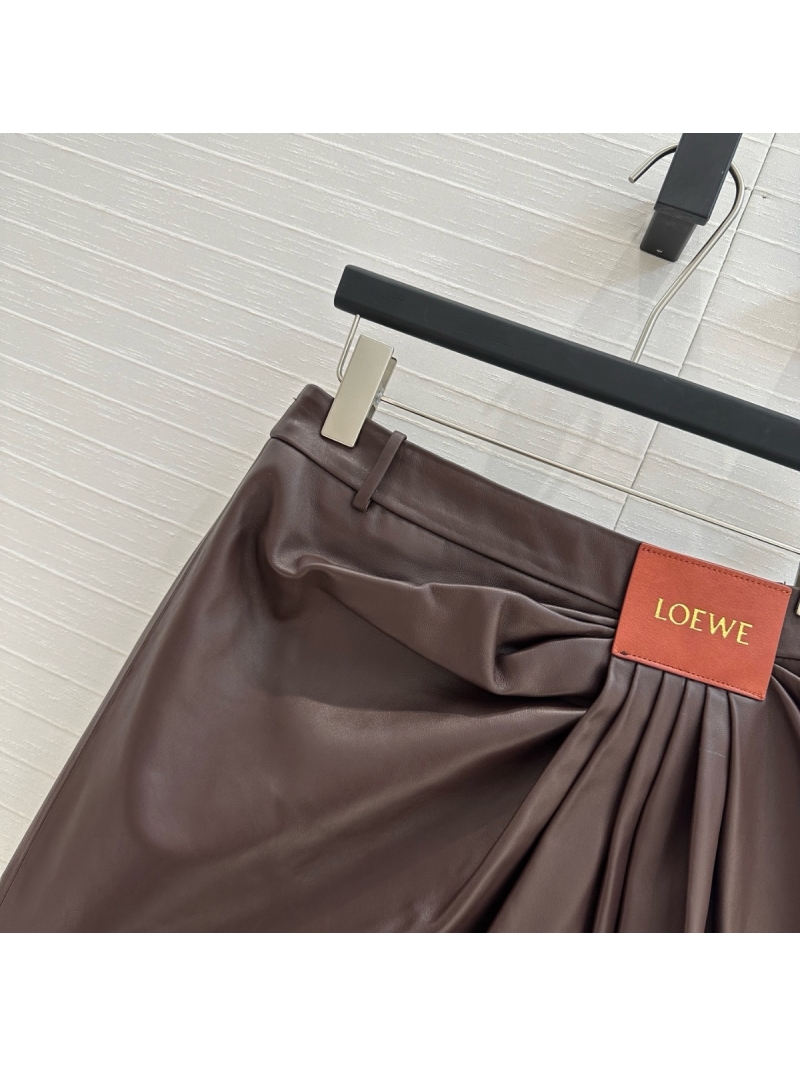Loewe Spring/Summer 2025 Draped Leather Skirt Dark Brown – Asymmetric Pleats