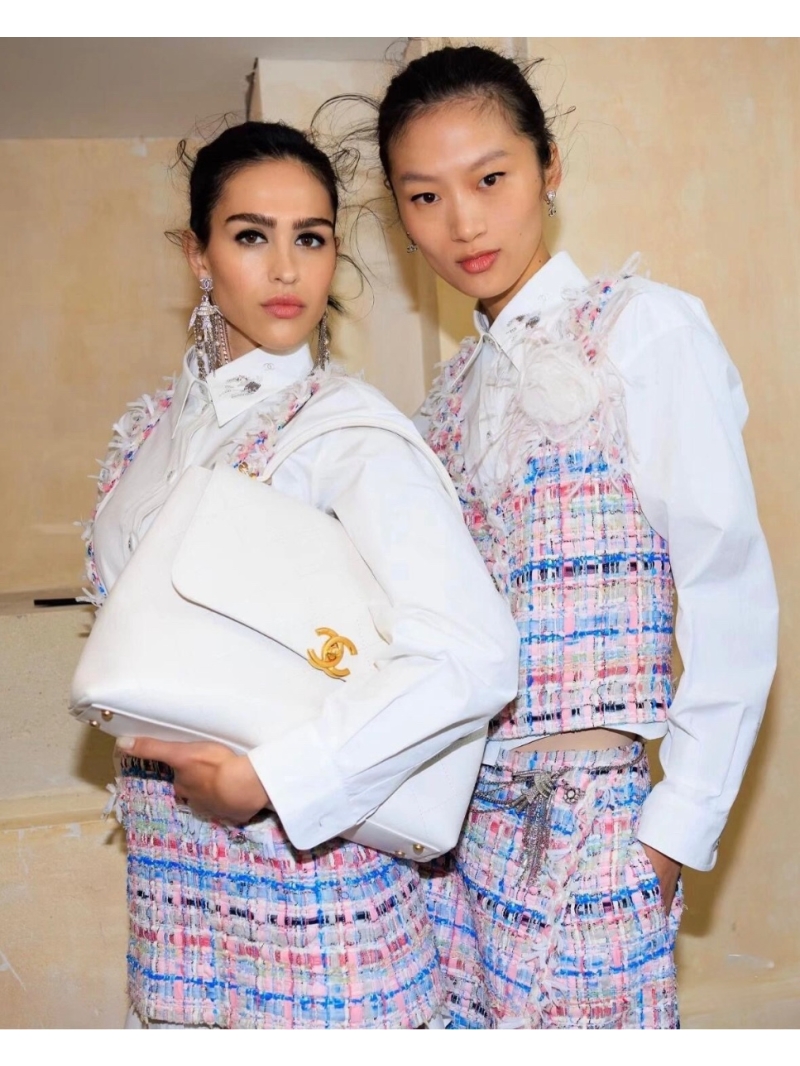 Chanel SS25 Sequin Embroidered Collar Shirt – French Elegance