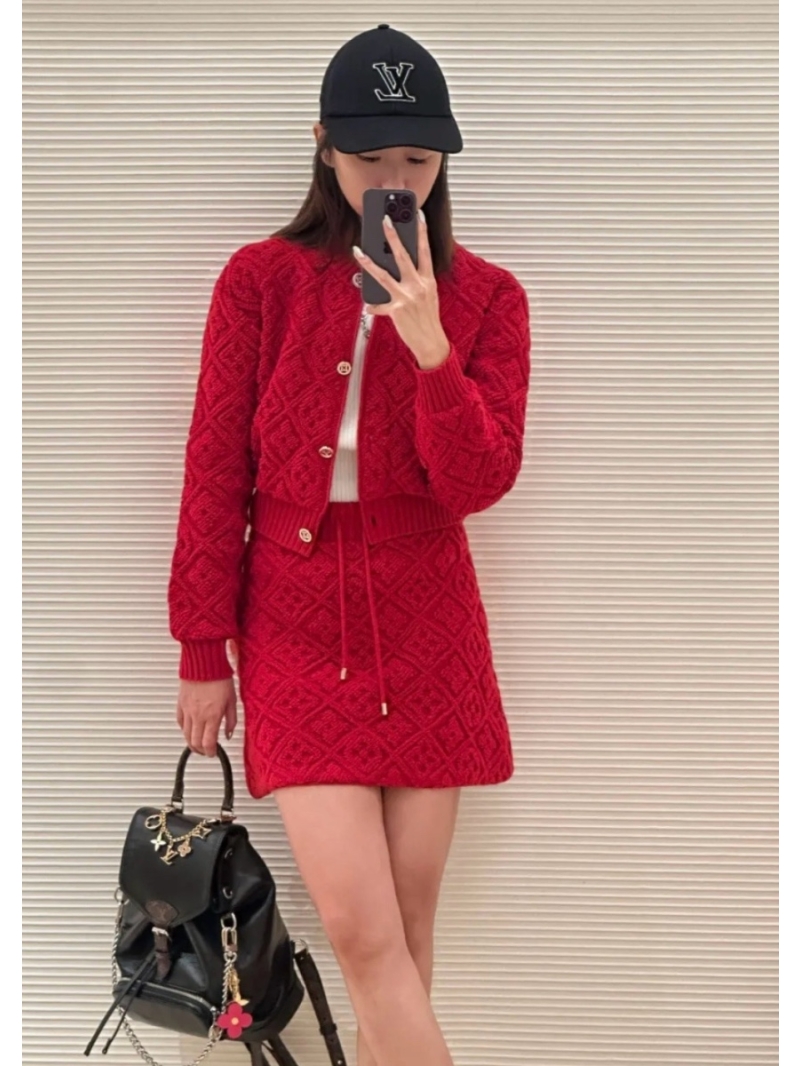Louis Vuitton LV Limited Edition Monogram Jacquard Wool Set Cropped Cardigan with Mini Skirt Red