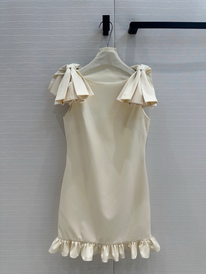 Valentino 2025 Early Spring Audrey Hepburn Style Bow Shoulder Dress