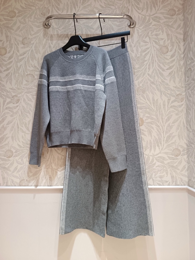 Dior Reversible Oblique Monogram Knit Sweater