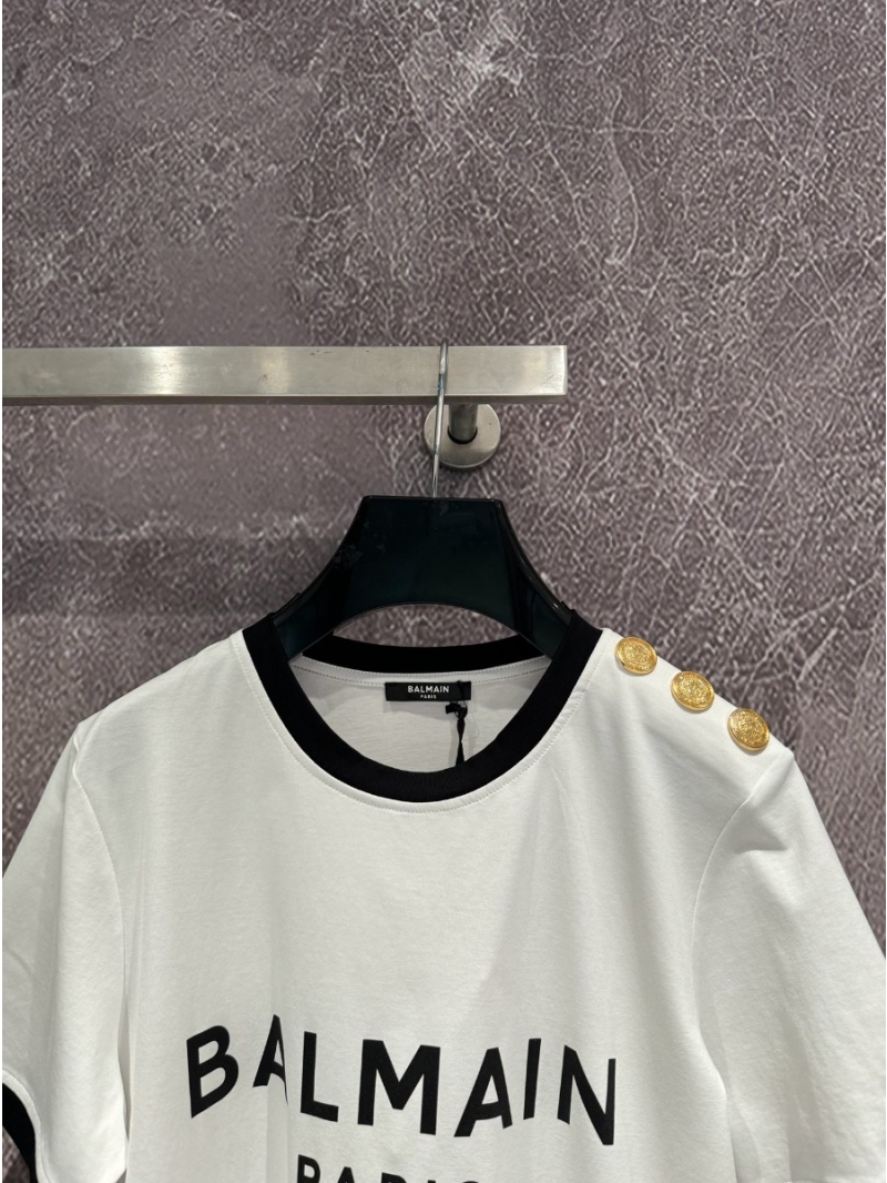 Balmain Gold-Buttoned T-Shirt – Summer Elegance