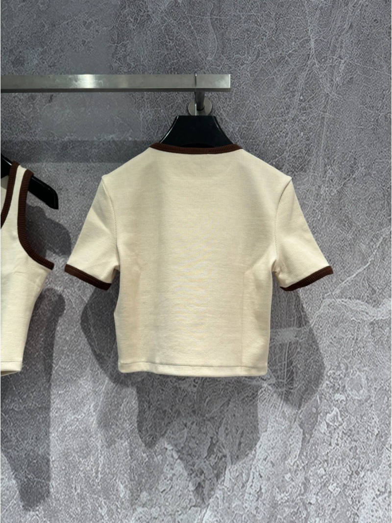 Miu Miu Adorable Short Knit Top | Round Neck High-Waist Short Style