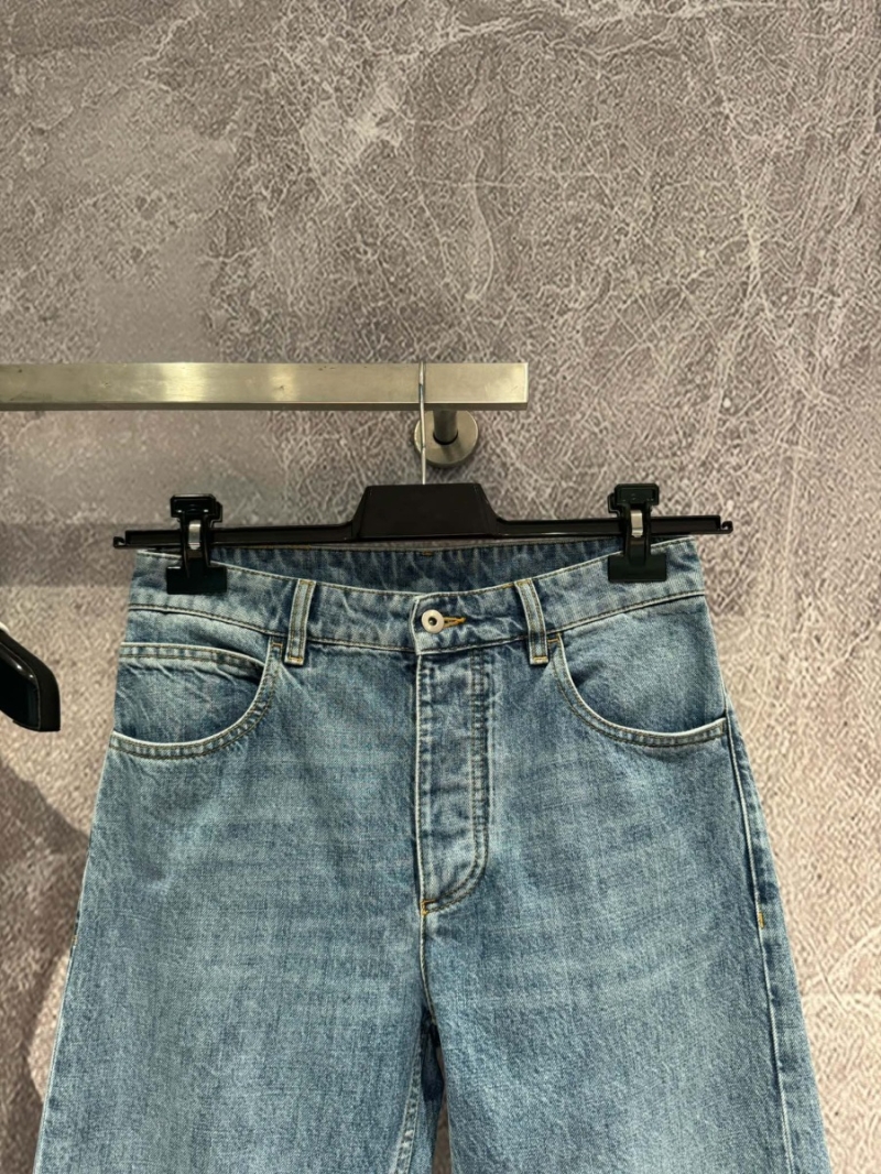 Bottega Veneta BV Green Label Jeans - Timelessly Stylish and Comfortably Versatile