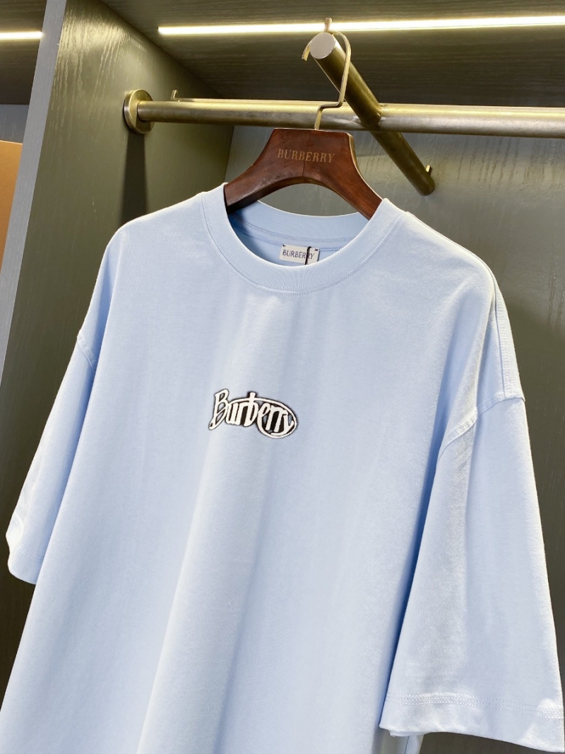 Burberry Logo Print Cotton T-Shirt. Light Blue