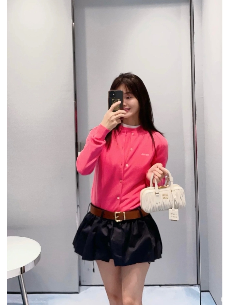 Miu Miu Early Fall New Collection Stylish Color-Block Letter Cashmere Cardigan Candy Pink