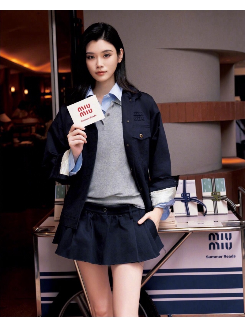 Miu Miu 2024 Spring/Summer High-Waisted Mini Skirt