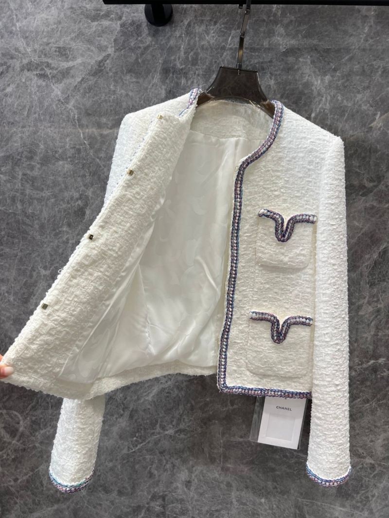 Chanel 2024 Fall/Winter Collection Classic Four-Pocket Tweed Jacket