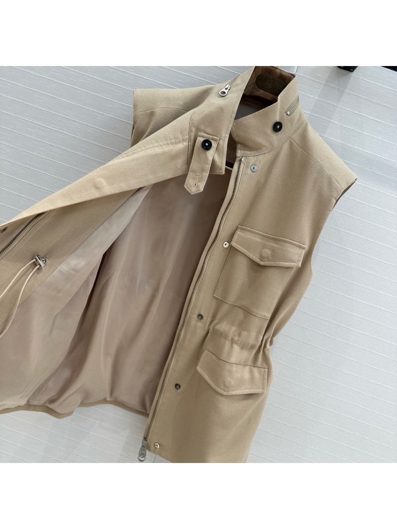 Loro Piana Minimalist Traveler Vest with Adjustable Waist Beige - Elegant & Timeless