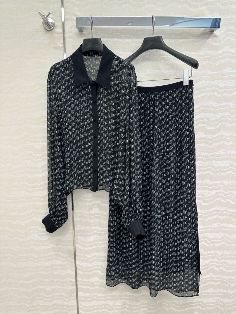 Gucci Exclusive Limited-Edition GG Chain Print Silk Shirt