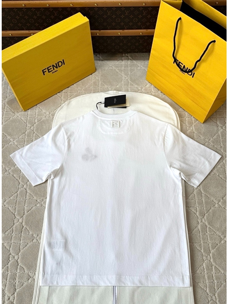 Fendi 2025SS Playful Hot Dog Embroidery T-Shirt - White