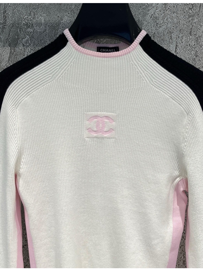 Chanel Contrast Collar Wool Blend Knit Sweater | Coconeige Ski Collection