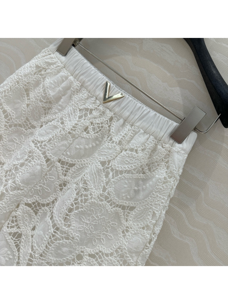 Valentino Resort Embroidered Lace Shorts